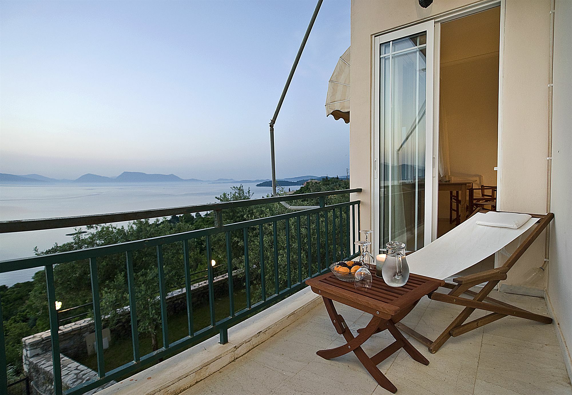 Villa Magemenou Nikiana Bagian luar foto