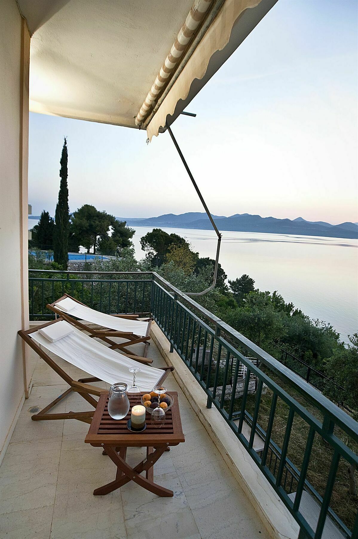 Villa Magemenou Nikiana Bagian luar foto
